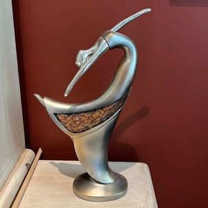 Dance lady sculpture